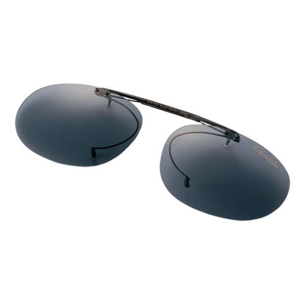 在庫状況：お取り寄せ/お届け：約2週間/※レンズクロスは付属しておりません。※フレームの形状によって取り付けができない場合があります。◆眼鏡の上に装着するクリップオンタイプ。7.8gの超軽量偏光サングラス。◆大型レンズを採用し、あらゆる大き...