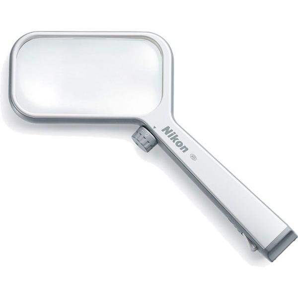 在庫状況：お取り寄せ/お届け：2〜3週間/2012年09月 発売/◆広範囲を自然な色で照らすLED照明付◆照明は回すだけで電源をオン/オフでき、角度調整も可能◆レンズ周辺部の像の歪みを抑える(高精度非球面レンズ)を採用/[L14D]