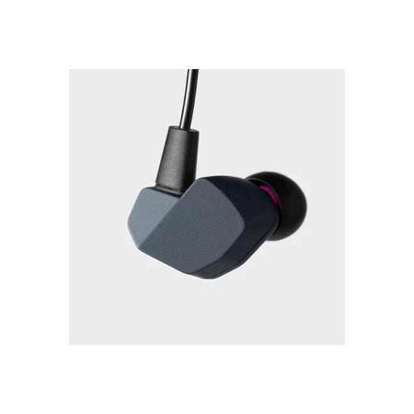 他サイト： Final ダイナミック開放型カナルイヤホン final A4000 FI-A4DPLDN 返品種別Aの商品画像