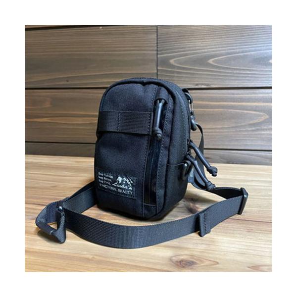 在庫状況：在庫僅少/※完全防水ではありません。◆ショルダーポーチとして単体で使ったり鞄に付けたり、マルチに使えるデカアキオクン専用ポーチ。◆小物入れに丁度良い大きさで、携帯電話を入れたり財布を入れたりとタウンユースでも重宝します。◆MOLL...