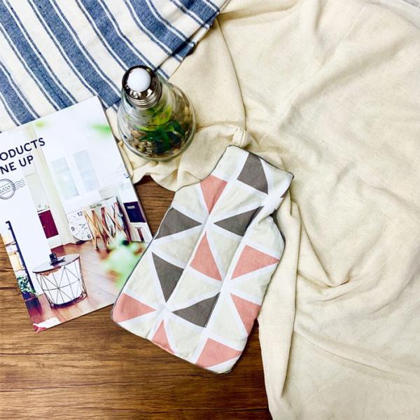 在庫状況：お取り寄せ/お届け：約2週間/◆湯たんぽみたいで湯たんぽじゃない。◆裏地は肌触りの良いもこもこ素材を使用しています。・サイズ(約)：19×32×5cm/[EFHW01PKアンフアンス]