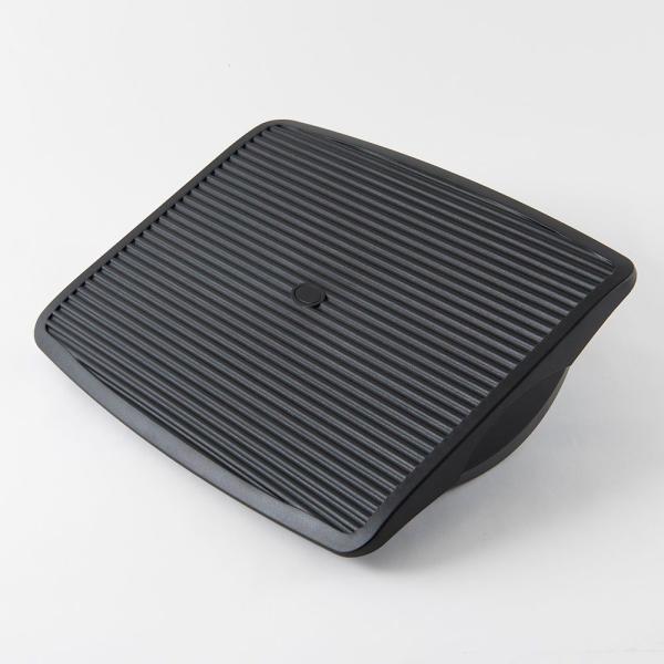 在庫状況：お取り寄せ/お届け：約2週間/2021年06月 発売/◆足元ゆらゆら、ロッキングタイプのフットレスト◆幅広448mmサイズでゆったり使えます。◆軽くて丈夫な耐衝撃性PS(スチロール)を採用/[MAT002BK]