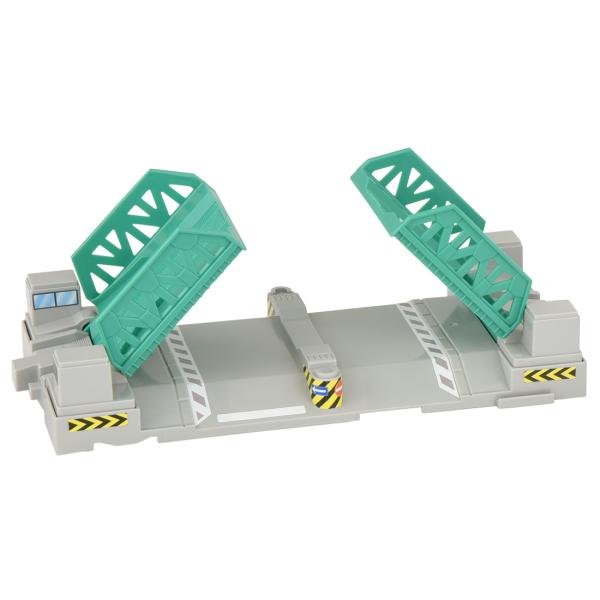 在庫状況：在庫あり/※画像はイメージです。実際の商品とは異なる場合がございます。※同一と思われるお客様より大量のご注文をいただいた場合、ご注文をお取り消しとさせていただく場合がございます。鉄橋が上がっている状態でのトミカ対面通行可能! 列車...