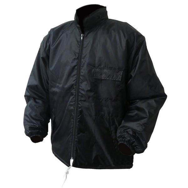 在庫状況：お取り寄せ/お届け：約1週間/◆保温性抜群の前開きオールキルトヤッケ(収納フード付)です◆フードは不要な時は首に収納できるため、邪魔になりにくい◆左胸にホコリを防ぐフラップ付のポケット/[NO3700BLKM]