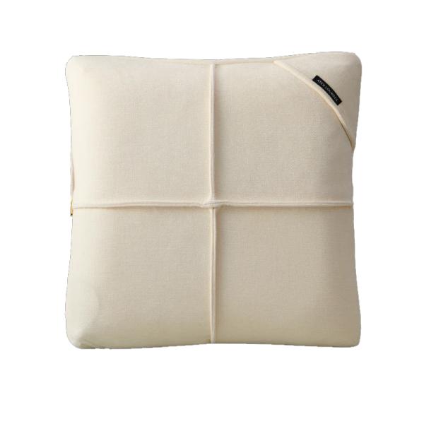 在庫状況：在庫僅少/◆8つのもみ玉が 広い範囲をマッサージ◆奥行き9cmの薄型ボディで本格的なマッサージを実現/[AXHC319IV]