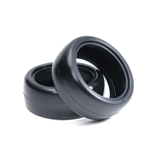 在庫状況：お取り寄せ/3日〜6日で出荷/2021年03月 発売/※画像はイメージです。実際の商品とは異なる場合がございます。タミヤ OP.2001 ファイバーモールドレーシングタイヤ (ハード 24mm幅 2本)です。