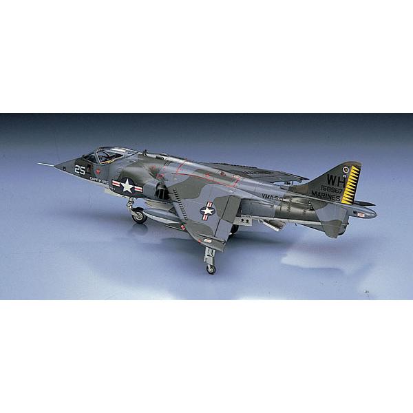 在庫状況：在庫僅少/※画像はイメージです。実際の商品とは異なる場合がございます。ハセガワ1/72航空機 AV8-A ハリアーです。