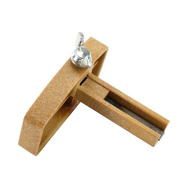 在庫状況：お取り寄せ/お届け：約2週間/※刃物ですので使用には十分注意して使用ください。※用途以外に使用しないで下さい。※お子様の手の届かない場所に保管して下さい。◆側面に合わせ平行線を引く時やベニヤ等薄板の切断に使用して下さい。◆墨付け作...