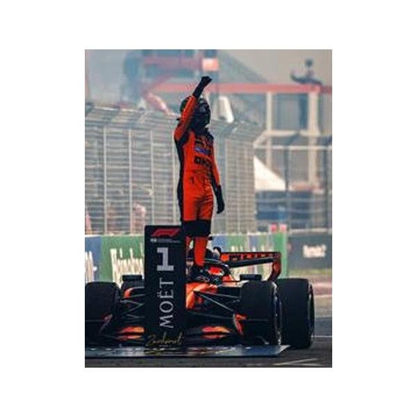 スパーク 1/ 43 McLaren Mastercard F1 Team MCL40 No.1 Winner Dutch GP 2026 With figurine and pit boards(S9327)ミニカー 返品種別B