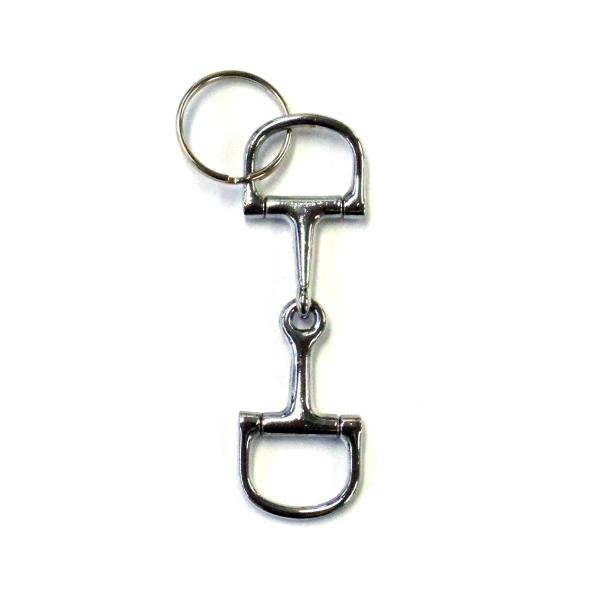 鍵やバッグに付けられるハミモチーフデザインのキーホルダーです。普段の生活にさりげなく乗馬をコーディネートするだけで、毎日がハッピーに。■素材亜鉛合金分類タグ:  【その他 雑貨など】  【シルバー】  【乗馬 キーホルダー チャーム】 乗馬...