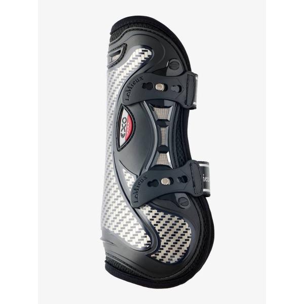 乗馬鞍　美品前後肢プロテクター他付属品付❣️ 乗馬鞍 美品前後肢プロテクター他付属品付❣️ 乗馬鞍 美品前後肢