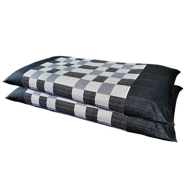 超特価　送料無料の長座布団カバーです。お買い得な2枚セットです。在庫限りのお買い得商品です。ネコポス便での対応限定とさせていただきます。サイズは約 ６０×１１０ ｃｍです。生地組成は、綿１００％です。安心の日本製です。カバーのみの販売です。...