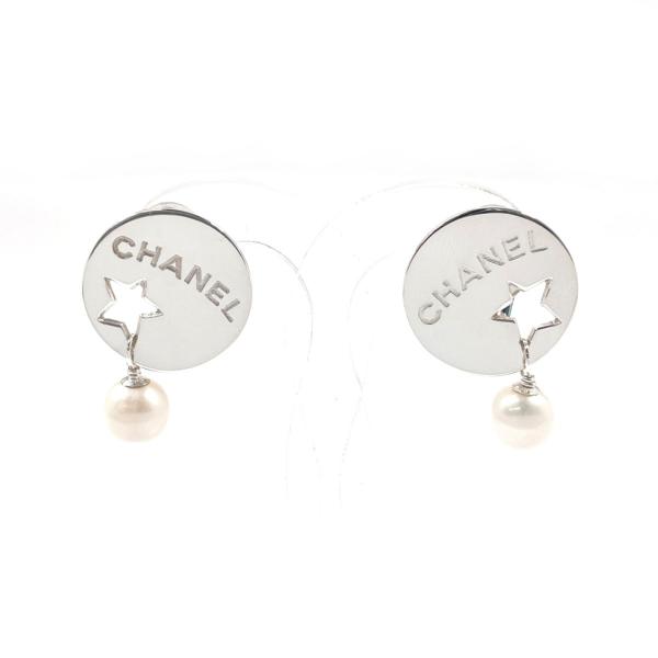 CHANEL（シャネル） イヤリング ラウンドプレート ロゴ スター