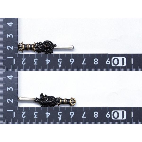 刀装具目貫、おもちゃとは違います。真剣刀装具としても使えます。