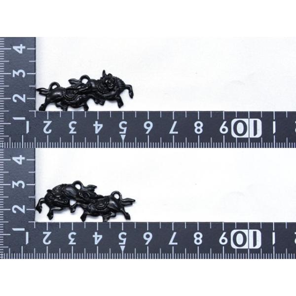 刀装具目貫、おもちゃとは違います。真剣刀装具としても使えます。