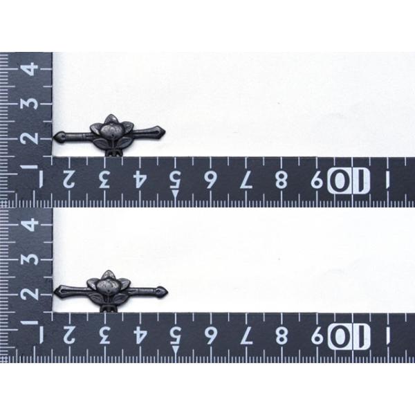 刀装具目貫、おもちゃとは違います。真剣刀装具としても使えます。