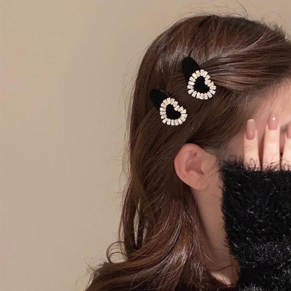 ヘアピン スクエア型 ベロア ビジュー 小さめ 黒 ヘアアクセサリー 髪飾り 上品 結婚式 成人式 謝恩会 フォーマル パーティー お呼ばれ ヘッドドレス レディース