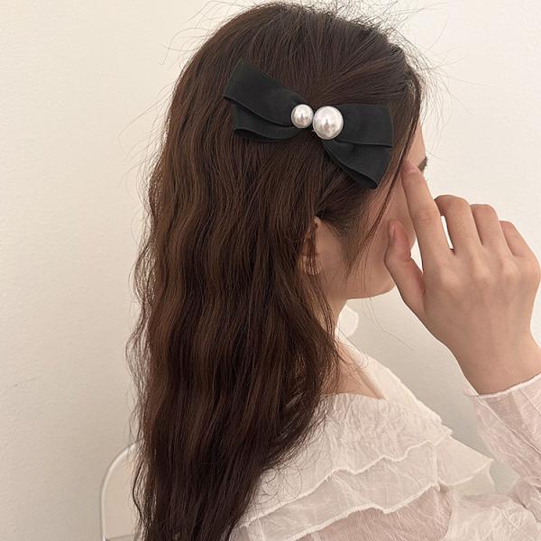 ヘアピン レディース 全2色 リボン サテン パール アシンメトリー 黒 結婚式 成人式 謝恩会 パーティー お呼ばれ 上品 エレガント フォーマル オフィス 母の日