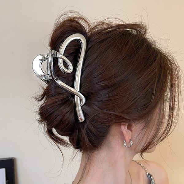 ヘアクリップ バンスクリップ ハート 大きめ ヘアアクセサリー 髪留め 上品 エレガント まとめ髪 パーティー オフィス レディース ギフト