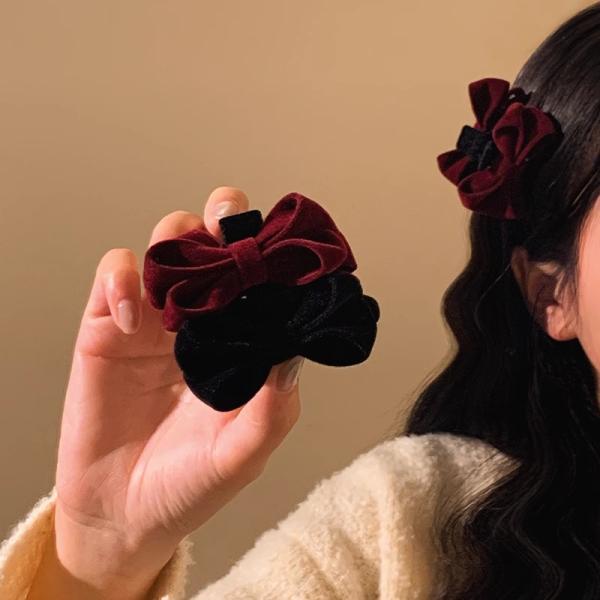 ベルベット リボン ヘアクリップ 2色展開 フレンチ風 バレッタ レディース ギフト 大人可愛い ワインレッド ブラック ヘアアクセサリー 小さめ ファッション小物