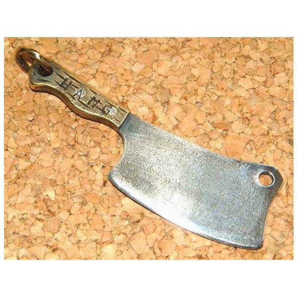 【HANG ハング】【HATCHET ハチェット】 立体 3D彫金 ジャーマンシルバー製 ブラス製 キッチンツール ブッチャーナイフ 肉切り包丁 ペンダント 凶器 マチェット