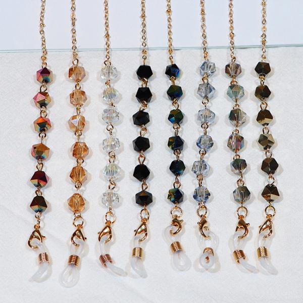 おしゃれなデザインのメガネチェーンです。【お手持ちのマスクやメガネにつけるだけ】マスクやメガネをちょっと外したいときに使える！【素　材】：合金【カラーについて】生産ロットにより柄の出方や色の濃淡が異なる場合がございます。お使いのモニターや撮...