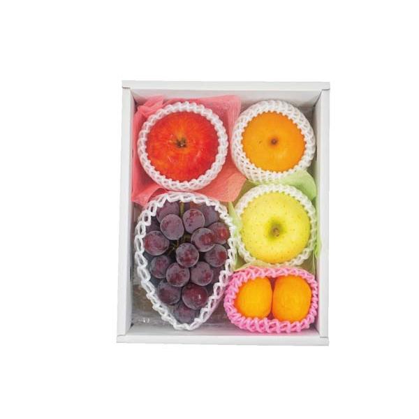 フルーツ目利きのプロが厳選した、旬の時期の食べごろフルーツをお届けします。季節のフルーツ3〜7点(国産) ※季節によってお届けするフルーツ・総重量・点数・宅配温度帯が異なります。(メインのフルーツ・・・1〜4月：いちご、5〜6月：メロン、7...