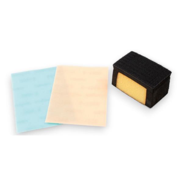 特殊な製法で開発された、柔軟性と切削・研磨の持続力に優れるシート。#600、#1200と順番にシートをあてることで、より滑らかで美しいコバに仕上がります。そのまま手にあてて使用しても良いですが、面ファスナー付きの専用スポンジ基材に貼り付ける...