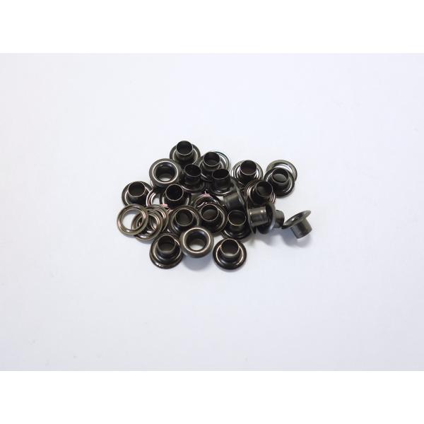 ハトメリング No.300 協進エルカラー：黒ニッケル内容量：20コ入サイズ（外径×高さ×内径）：9×5×5mmクリックポスト(メール便)選択可。クリックポスト(メール便)は、代金引換不可です。また、不達・紛失等、郵便事故の際の内容品補償は...