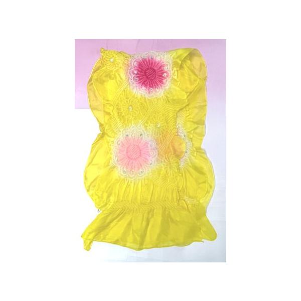 子供の兵児帯は、結ぶと　まるで金魚さんのようで、とても可愛いです！！パールトン加工！！シミ・汚れを防ぐ撥水加工が施されています。ちいさい子　特有の可愛さを強調してくれます。綺麗で絹独特な鮮やかなレモン色が素敵な１本です。素材　　絹　１００％...