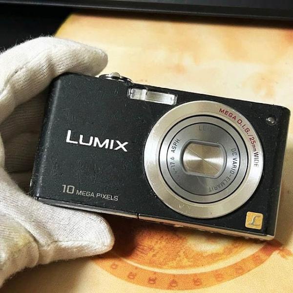 パナソニック デジタルカメラ LUMIX (ルミックス) FX35 エクストラブラック DMC-FX35-K