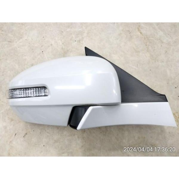 スイフト 【KBT】スイフト DBA-ZC72S 右サイドミラー ZMT 84701-71LB2