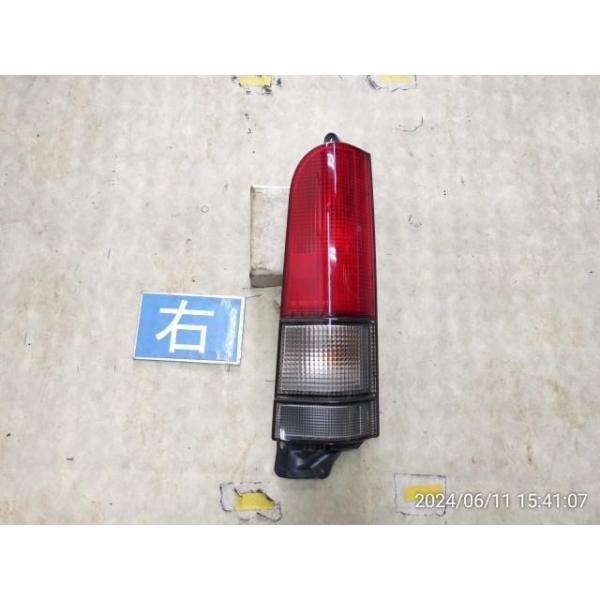Kさん専用　右側テールランプ サンバー 【KBT】サンバー GF-TW1 右テールランプ 84201TC040 : 久保田