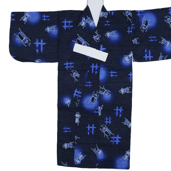 [Release date: July 1, 2022]■商品説明男児 男の子 浴衣 きもの サラリとした感触の綿生地に、昆虫柄を染め上げた浴衣きものとなっております盆踊りやお祭りで目立っちゃおう♪身長90cm対応のお子様用ゆかた仕立て上が...