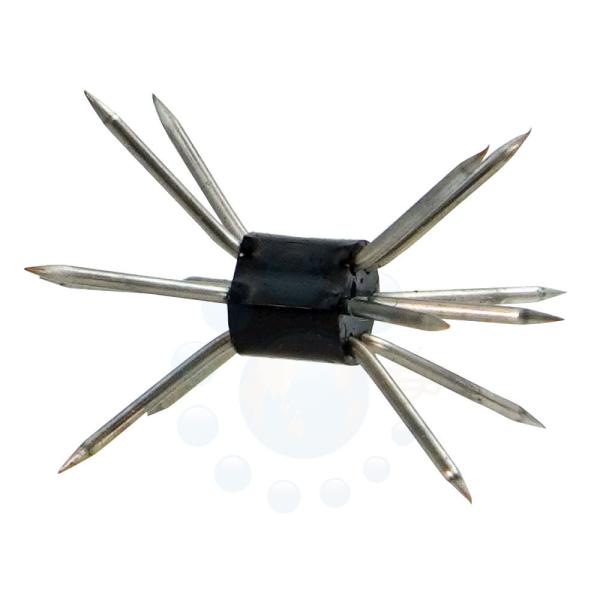 【商品名】ネズミ忌避具Z【容量】1個【サイズ】W53×H43mm【使用用途】防鼠用忌避具（まきびし）【販売元】株式会社イーライフ【商品特長】◆本品の針先をネズミが嫌がり商品をまいた場所からネズミがいなくなります。◆ネズミを殺さず追い払います...