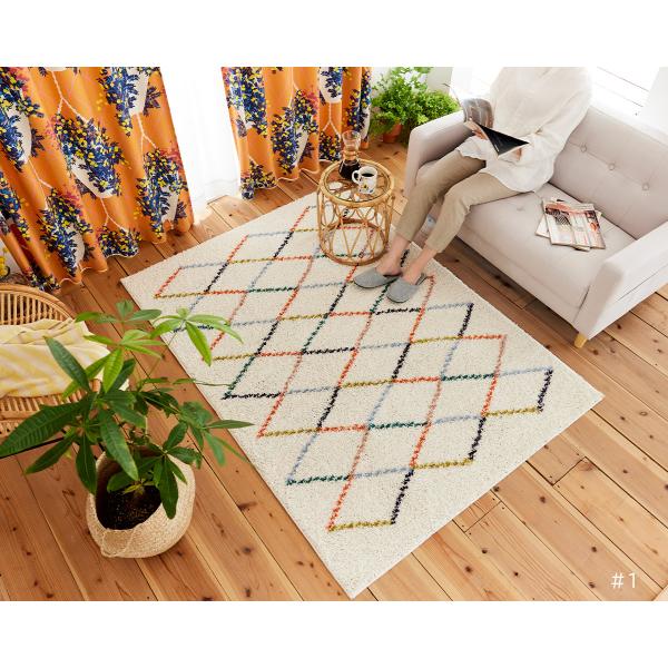 【なくなり次第終了】大特価！スミノエ DESIGNLINEアーガイルラグ華やかなラインのアーガイル柄。手描き感がぬくもりを感じるデザイン。■ブランド名：スミノエ / SUMINOE■生産国：日本■サイズ：130x185cm■組成：ポリエステ...