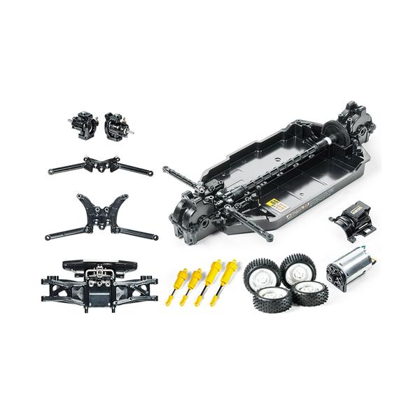 ●ボディを取り付けた完成全長380mm、全幅250mm、全高145mm●ホイールベース 266mm●トレッド=フロント217mm、リヤ208mm●フレーム=バスタブタイプ●駆動方式=シャフトドライブ4WD●デフギヤ=前後とも4ベベルデフ●ス...