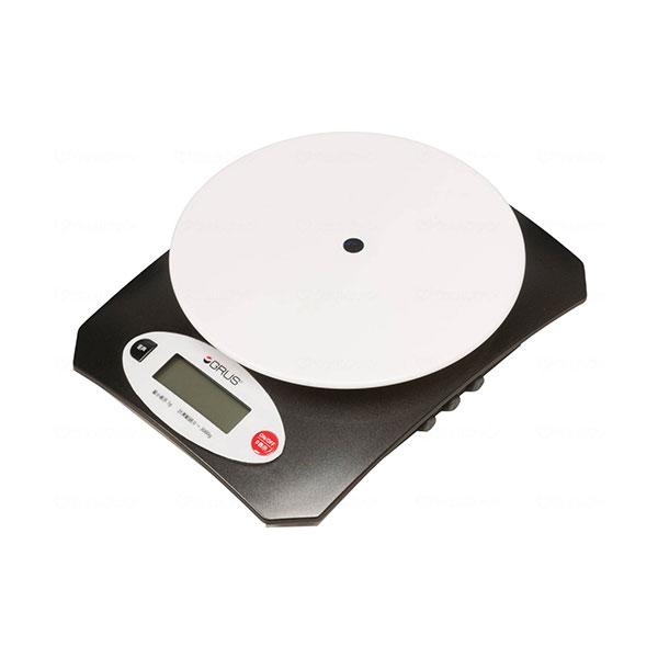 ○使いやすい配色と操作ボタン　コントラストの高い配色とボタンの点が触感での使用を補助します。○機能がシンプルで誰でも扱いやすい　主要機能は重量計測と０表示のみのため操作に迷いません。○音声機能はやっぱり便利　上皿に物を乗せると自動的に日本語...