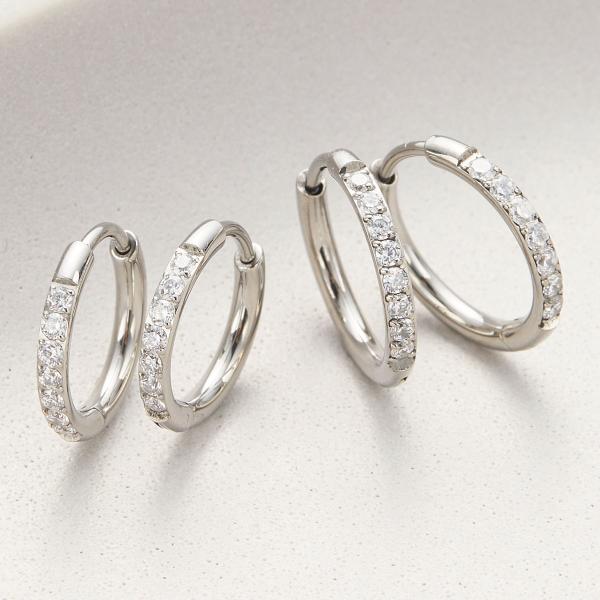 ピアス 金属アレルギー フープ 純チタン 両耳用 レディース キュービックジルコニア シンプル 中折れ ワンタッチ キャッチレス つけっぱなし 敏感肌 お肌に優しい 金アレ オフィス デイリー 誕生日 記念日 プレゼント ギフト素材純チタン...