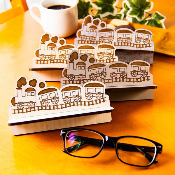 商品番号00-a00035寸法幅：約150mm×奥行：約73mm×高さ：81mm特徴おしゃれでクールなデザインが特徴で、高級感も漂います。木製の素材を使用しており、その温かみと自然な風合いが魅力です。また、横置き型のデザインなので、リビング...