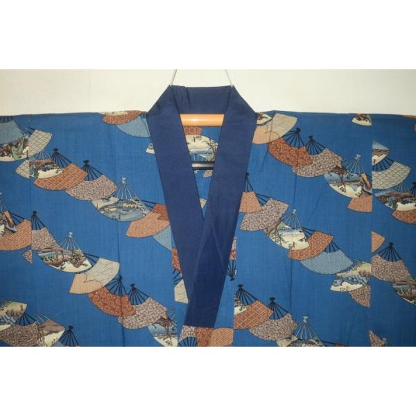 　こちらのお品は、モスリン単衣の長襦袢です。総柄の一般的な長襦袢です。状態は中古ですが綺麗です。柄が良いので出しました。★商品説明 肩着丈１３０ｃｍ、裄６３ｃｍ、前幅３３．５ｃｍ（衽＋前幅部）、後幅３０ｃｍ。身幅はSくらい。