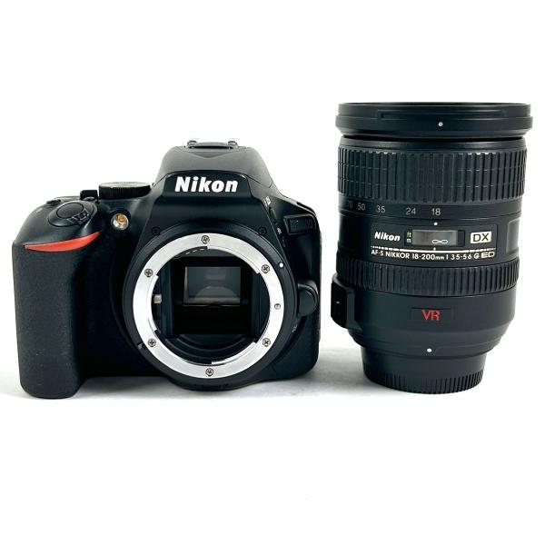 デジタルカメラ Nikon D5600 + AF-S 18-200mm VR ニコン Nikon D5600 + AF-S DX NIKKOR 18-200mm F3.5-5.6G ED VR