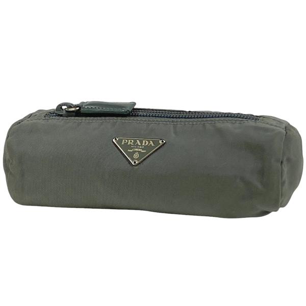 PRADA（プラダ） ロゴプレート ポーチ 小物入れ メイク コスメ 化粧