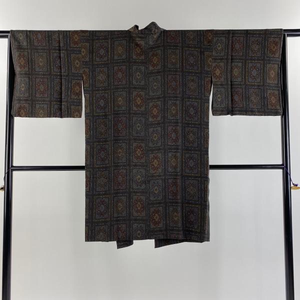コート 道中着 着物 中古 正絹 鈴乃屋謹製 花模様 黒茶系色 多色 身丈100cm 裄65.5cm きもの北條 A1317-6 道中着 身丈100cm 裄丈65cm M 和装コート 着物衿 鈴乃屋 華文 幾何学