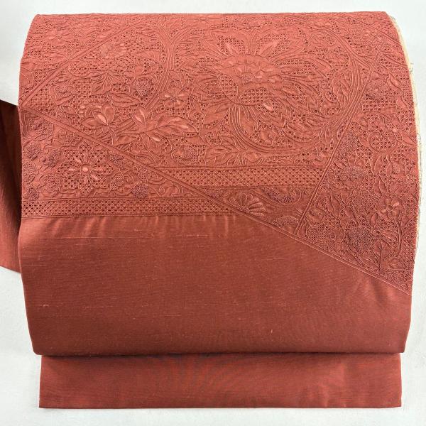 名古屋帯 秀品 紬地 花唐草 華文 刺繍 茜色 正絹 中古 : リユース