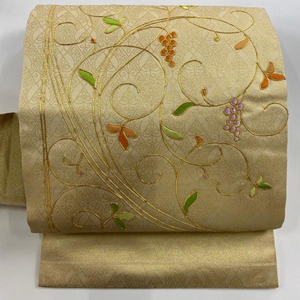 名古屋帯 秀品 唐草 実 刺繍 金糸 金色 正絹 中古 : リユースセレクト