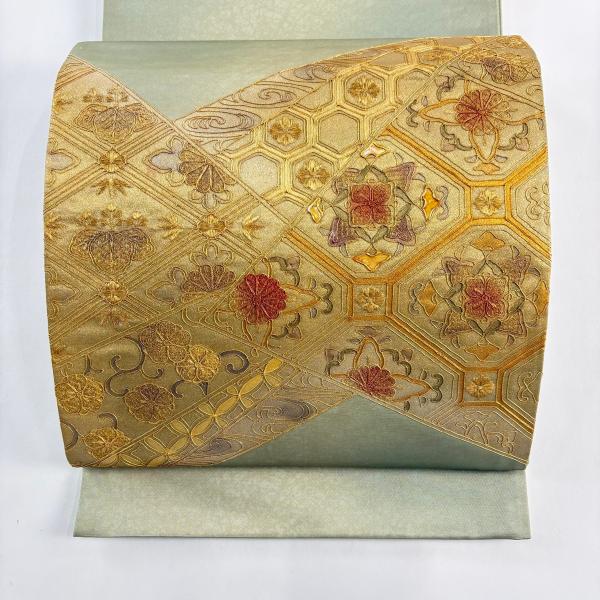 袋帯　螺鈿　礼装用　お太鼓柄　美品　華紋 袋帯 秀品 華文 草花 螺鈿 箔 銀色 お太鼓柄 正絹 【中古】 - メルカリ