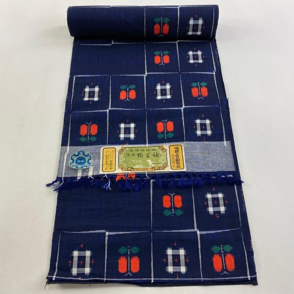 希少【三眠蚕紬】 証紙　正絹　部分刺繍　未使用　逸品❗️ 反物 秀品 紬 証紙有 遠州椿 藍色 正絹 中古 : リユースセレクト