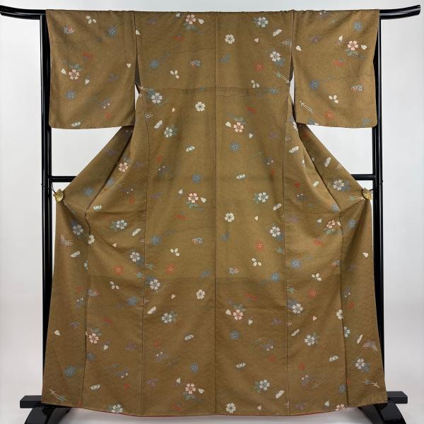 美品 小紋 身丈164cm 裄丈66cm M 袷 洗える着物 桜 蝶 金彩 山吹茶色