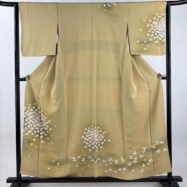 訪問着 身丈155cm 裄丈62.5cm 正絹 秀品 【中古】 訪問着 身丈155cm 裄丈62.5cm S 袷 草花 霞 ぼかし 薄黄土色 正絹 秀品